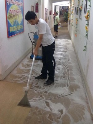 重慶專業(yè)開荒保潔重慶隨到家政服務(wù)公司謝家灣服務(wù)中心